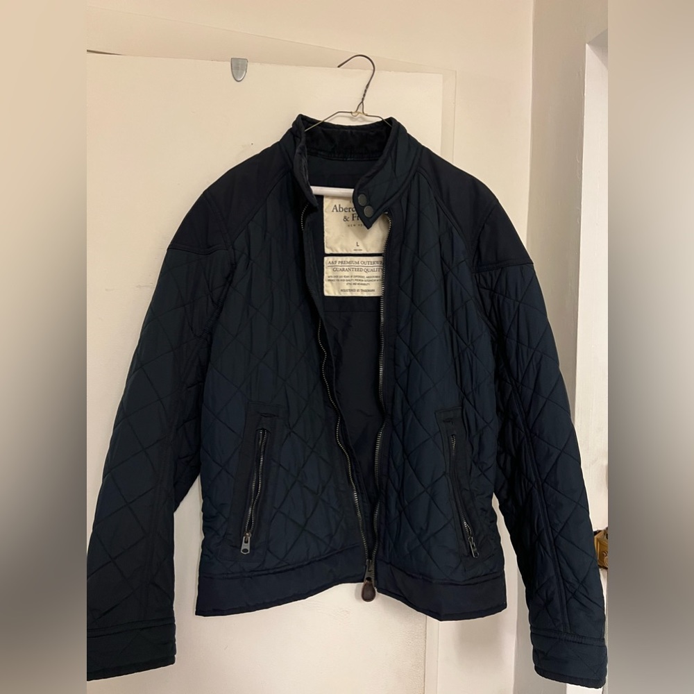 Mens Abercrombie jacket, size L but fits more M